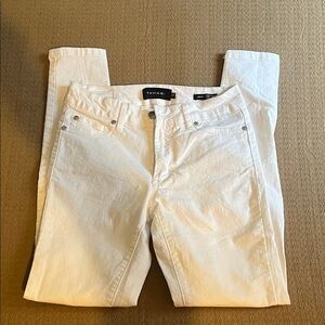 Tahari Woman’s Crisp White Slim Jeans